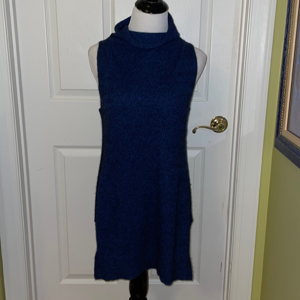 White + Warren Blue Sleeveless 100% Cashmere Tunic Turtleneck Sweater SZ XS EUC